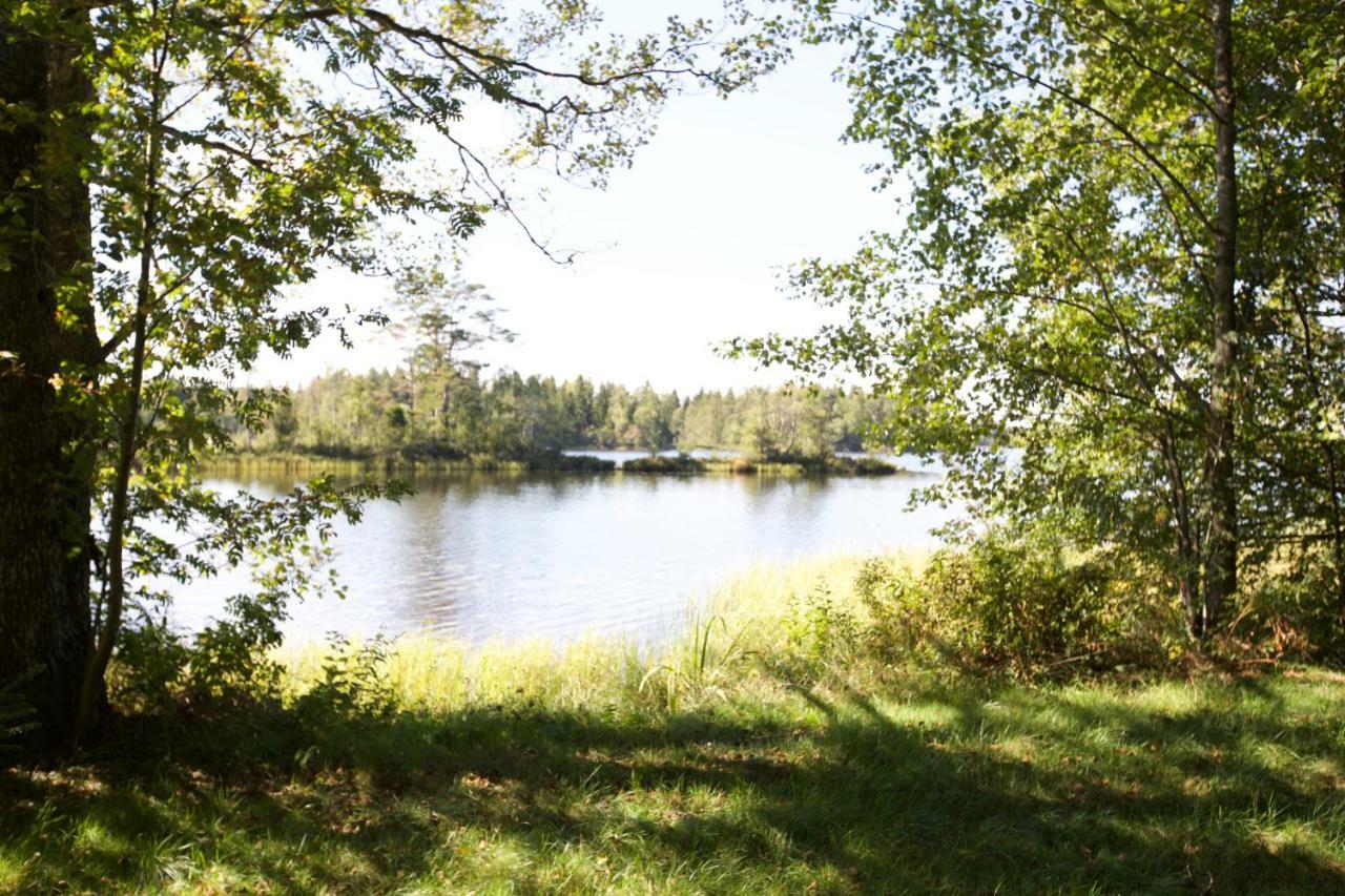Вилла Holiday Lakefront House Bjorkoby Экстерьер фото