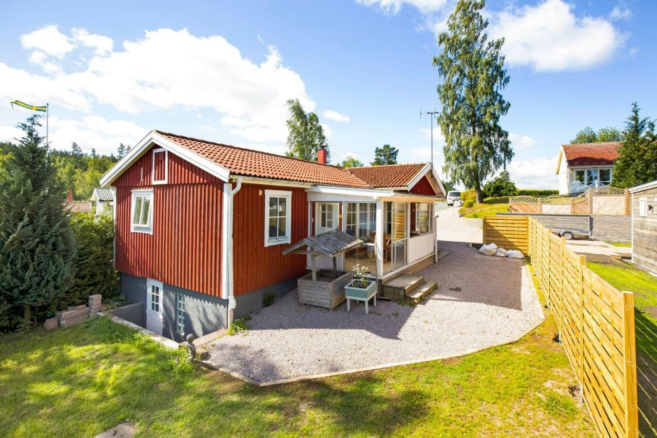 Вилла Holiday Lakefront House Bjorkoby Экстерьер фото